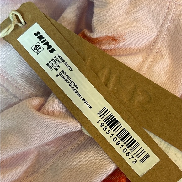 Skims Sleep Pant in Cherry Blossom Lipstick Size Small NWT - Picture 5 of 9